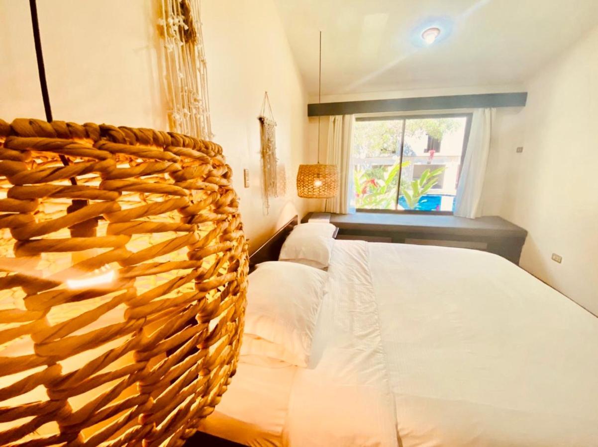 Hotel Mango Airport Río Segundo Εξωτερικό φωτογραφία