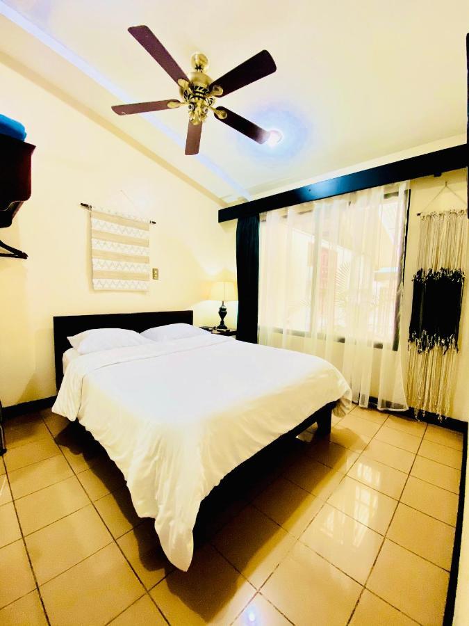 Hotel Mango Airport Río Segundo Εξωτερικό φωτογραφία