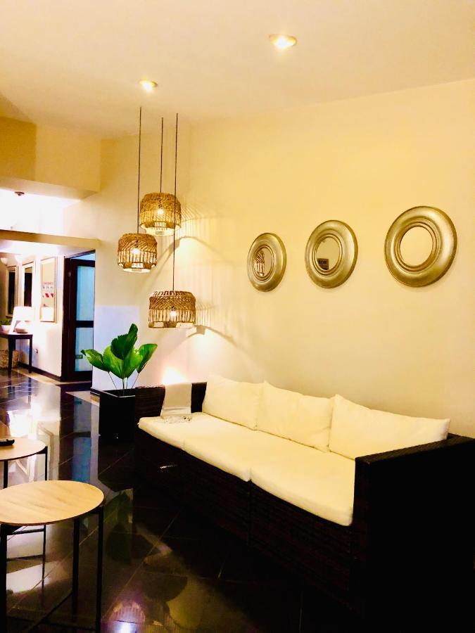 Hotel Mango Airport Río Segundo Εξωτερικό φωτογραφία