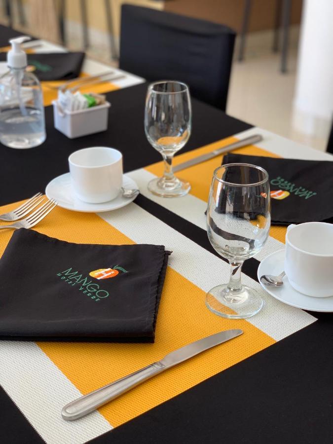 Hotel Mango Airport Río Segundo Εξωτερικό φωτογραφία